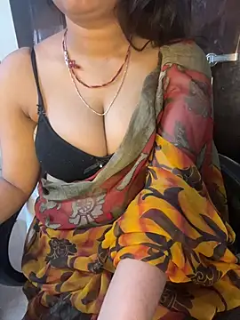 Spicy sari girl online show from April 10, 4:39 am