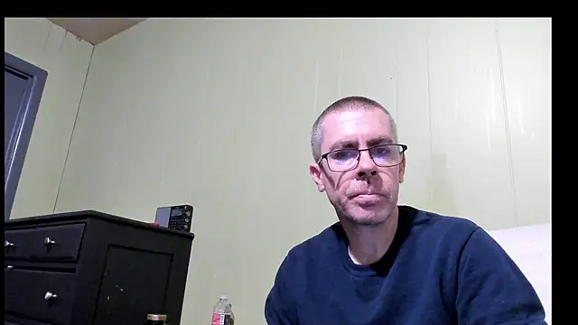 ImportantEquator0 online show from December 16, 3:39 pm