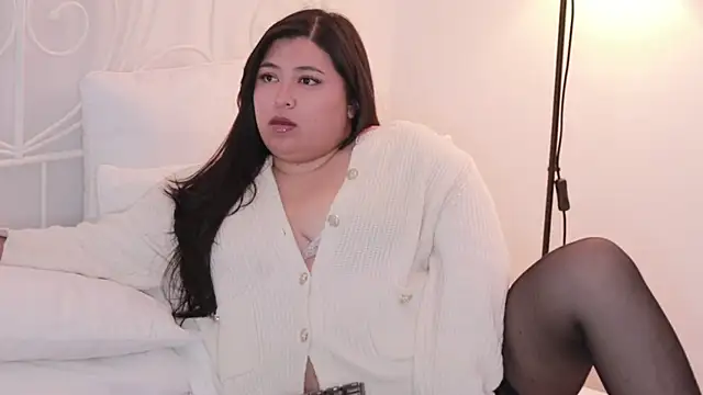 Snapshot of Adia_ chatting on February 17, 2:53 am Adia  online show from February 17, 2:53 am