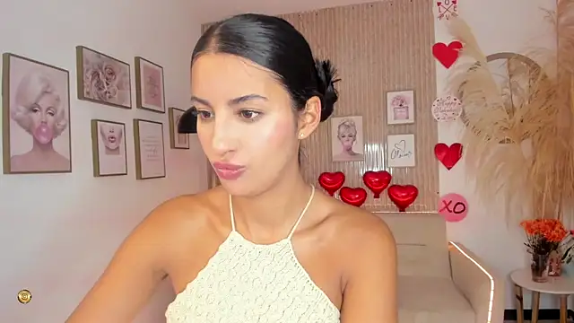 Kimm khalifa online show from February 14, 9:10 pm