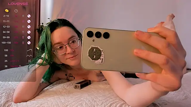 alisahug online show from May 31, 6:31 am