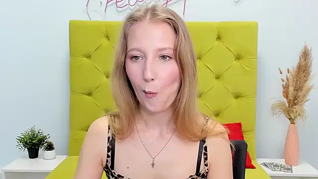 LolaWilsons online show from March 19, 7:23 am