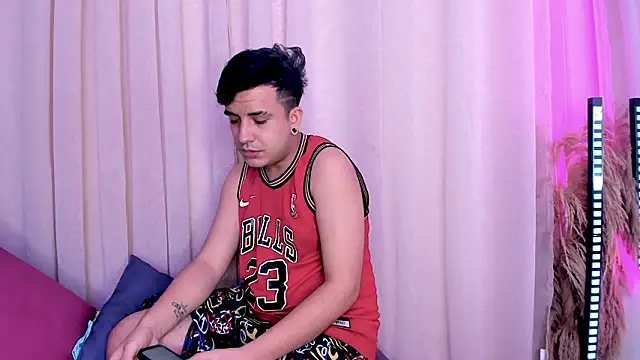 SlimLoves online show from March 1, 5:09 am