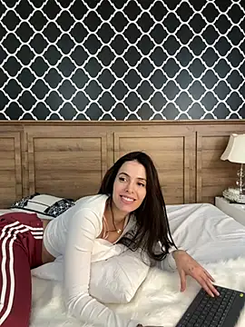 Snapshot of Amber_Rush_ chatting on February 2, 9:45 pm Amber Rush online show from February 2, 9:45 pm