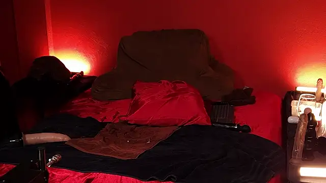 Snapshot of JenniferCD chatting on March 10, 12:48 am JenniferCD online show from March 10, 12:48 am