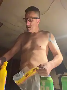 Snapshot of Manwhorxxlcock chatting on October 20, 12:22 am Manwhorxxlcock online show from October 20, 12:22 am