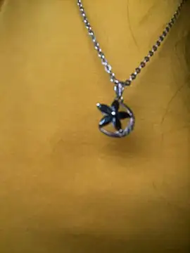 Snapshot of Tuongvy05 chatting on December 29, 2:06 am Tuongvy05 online show from December 29, 2:06 am