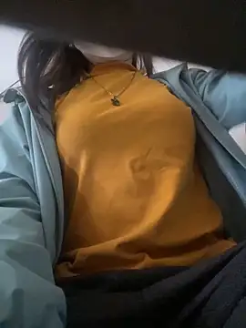 Snapshot of Tuongvy05 chatting on December 29, 7:06 am Tuongvy05 online show from December 29, 7:06 am