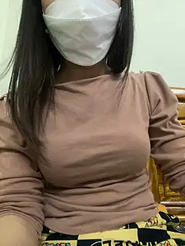 Snapshot of Tuongvy05 chatting on March 10, 9:10 am Tuongvy05 online show from March 10, 9:10 am