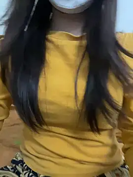 Snapshot of Tuongvy05 chatting on March 20, 5:46 am Tuongvy05 online show from March 20, 5:46 am