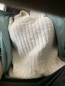 Tuongvy05 online show from November 25, 7:30 am