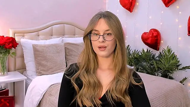 RozzitaBedberry online show from March 3, 12:48 pm