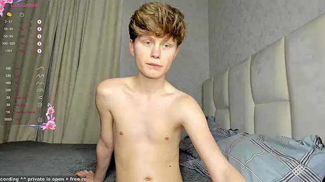 Snapshot of christian_di0r chatting on November 11, 5:57 pm christian di0r online show from November 11, 5:57 pm