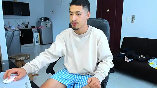 Chandler ken online show from March 26, 11:27 am