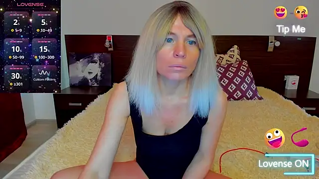 Hanna Becrett17 online show from March 5, 6:12 am