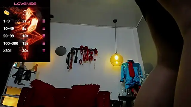 Snapshot of LiaTaylorr chatting on March 7, 12:45 pm LiaTaylorr online show from March 7, 12:45 pm