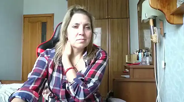 IrinaB1 online show from February 15, 1:38 pm