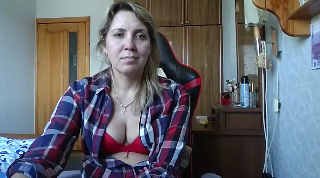 IrinaB1 online show from February 19, 10:56 am