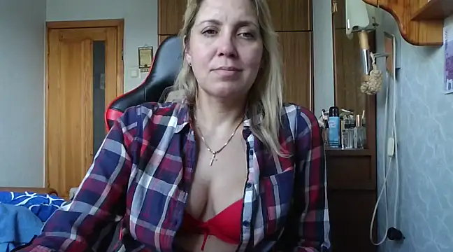 IrinaB1 online show from March 1, 10:45 am