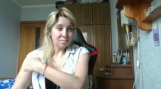 IrinaB1 online show from March 23, 8:15 am