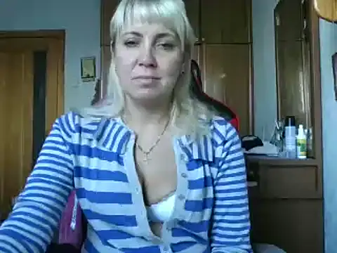 IrinaB1 online show from October 15, 6:24 am