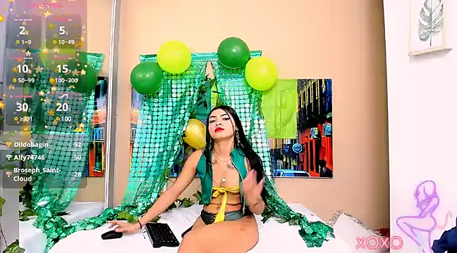 CristalLoren online show from March 17, 5:49 pm