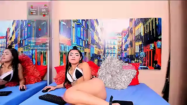 CristalLoren online show from March 22, 8:59 pm