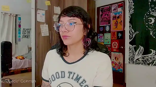 melissahowl online show from October 20, 2:34 am