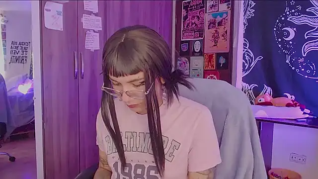 melissahowl online show from November 24, 2:28 pm