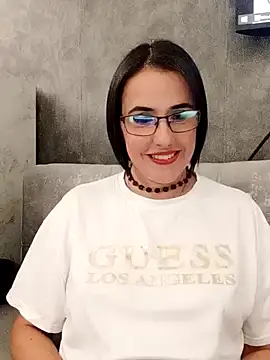 IsisBlake online show from January 30, 2:15 pm