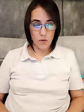 IsisBlake online show from February 19, 1:18 am