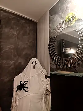 IsisBlake online show from October 30, 8:20 pm