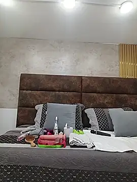 IsisBlake online show from February 9, 11:03 am