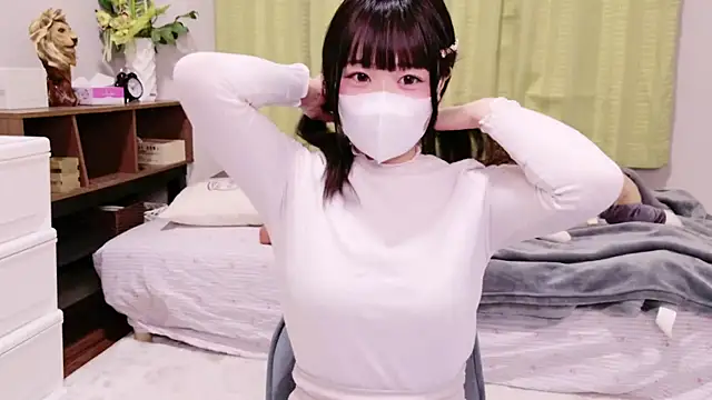 Mia--meow online show from February 7, 12:28 pm