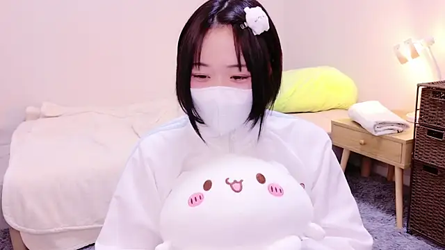 Mia--meow online show from February 12, 12:44 pm