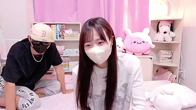 Mia--meow online show from October 6, 1:19 pm