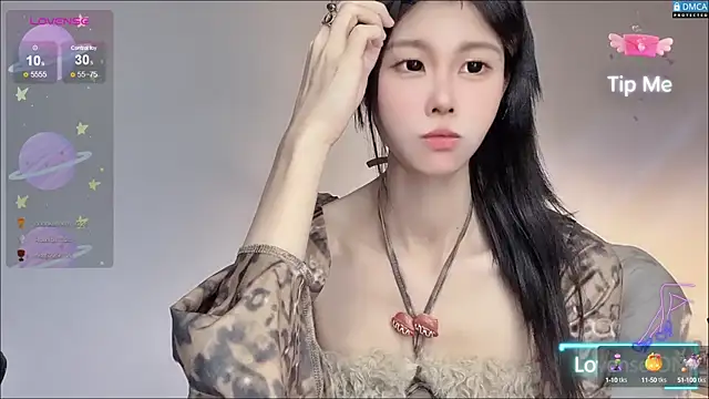 O0 0Q online show from December 5, 4:55 pm