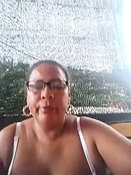 Snapshot of Afroditabichota chatting on October 23, 10:08 pm Afroditabichota online show from October 23, 10:08 pm
