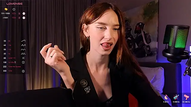 Snapshot of GeraTender1 chatting on October 2, 10:00 am GeraTender1 online show from October 2, 10:00 am