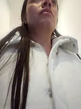 valery mora online show from January 7, 1:46 pm