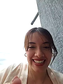 valery mora online show from February 6, 4:25 pm