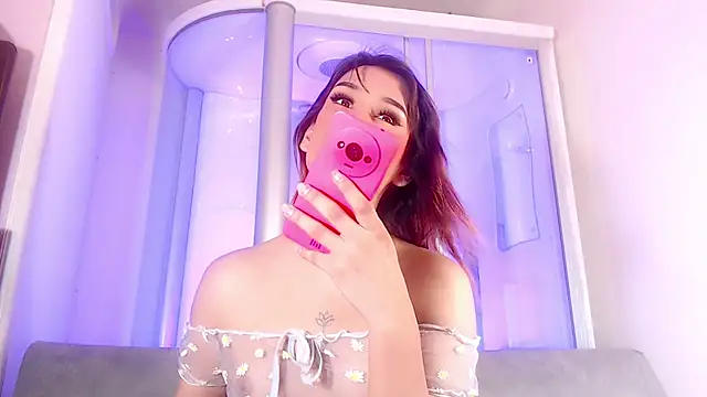 sexy-luna-star-ts online show from October 9, 8:45 am