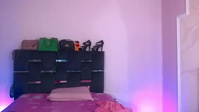 sexy-luna-star-ts online show from October 31, 6:58 am