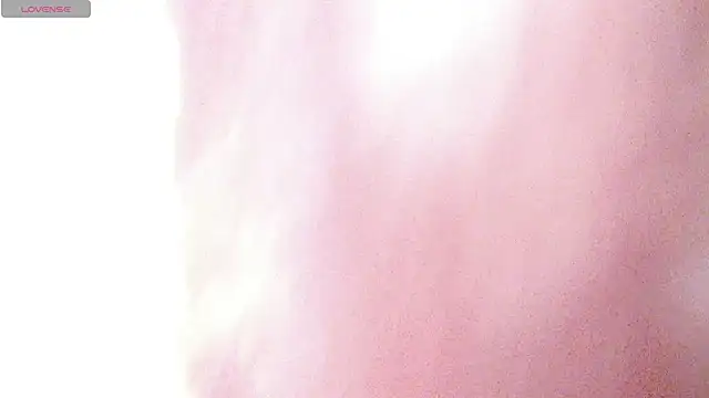 Iamkarlaa doll online show from February 19, 8:20 pm