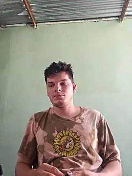 Snapshot of _Ottis_ chatting on December 29, 6:49 pm Ottis online show from December 29, 6:49 pm