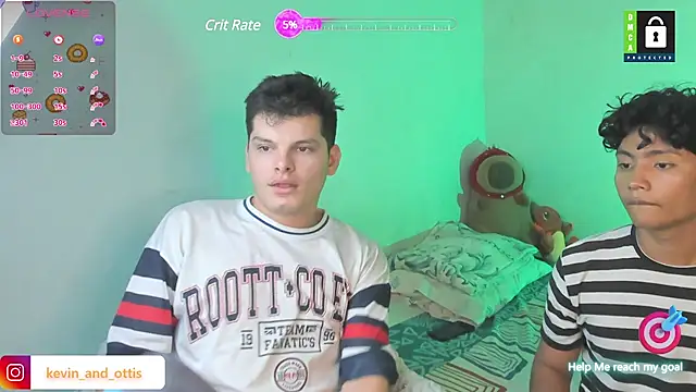 Snapshot of _Ottis_ chatting on January 3, 1:27 am Ottis online show from January 3, 1:27 am
