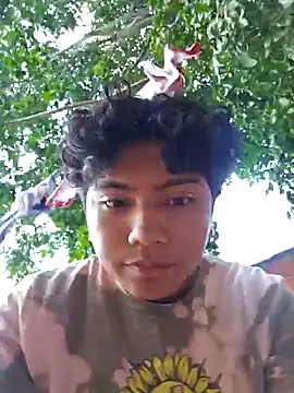 Snapshot of _Ottis_ chatting on January 26, 8:45 pm Ottis online show from January 26, 8:45 pm