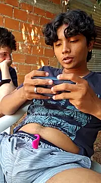 Snapshot of _Ottis_ chatting on February 20, 6:57 pm Ottis online show from February 20, 6:57 pm