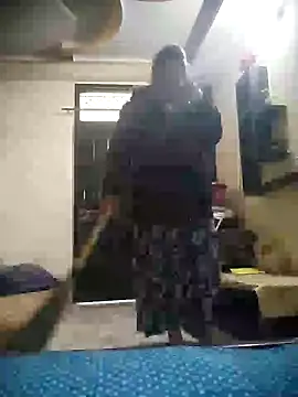 kirti  arora online show from February 1, 6:00 am