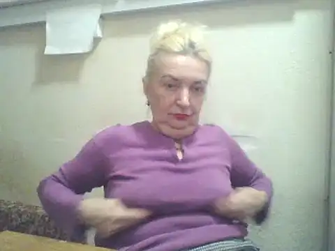 Snapshot of Meri798 chatting on April 27, 7:23 pm Meri798 online show from April 27, 7:23 pm